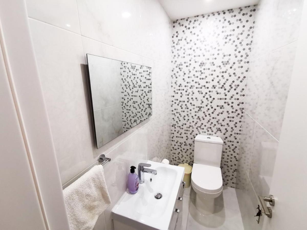 Sunny Daze Seaview Apartment Larnaca Extérieur photo