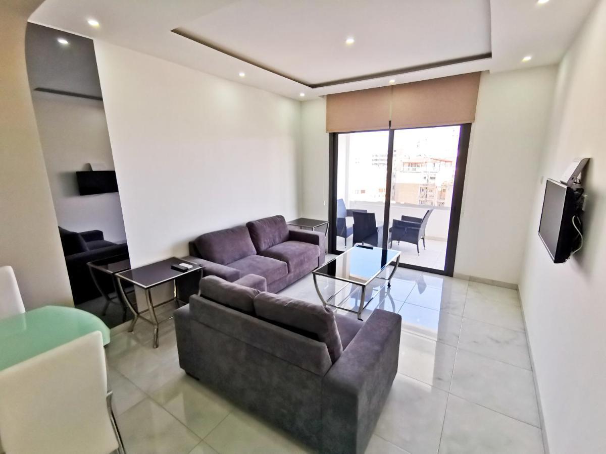 Sunny Daze Seaview Apartment Larnaca Extérieur photo